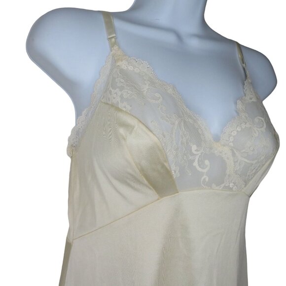 Vintage Vanity Fair Nylon Full Slip Dress Size 34L Beige Lace Overlay USA Made - Picture 4 of 13